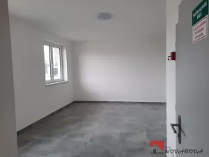 Pronájem bytu 2+kk, Kralupy nad Vltavou, Souběžná, 38 m2