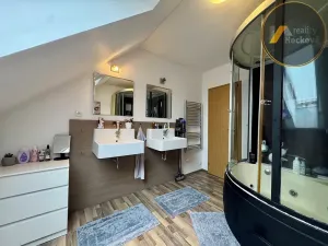 Prodej rodinného domu, Postřižín, Šípková, 155 m2