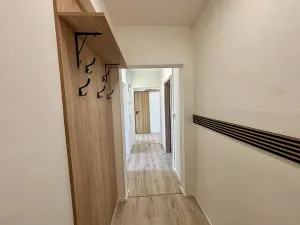 Pronájem bytu 3+1, Praha - Troja, Krynická, 72 m2