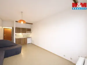 Prodej bytu 1+kk, Ostrava - Poruba, Francouzská, 27 m2