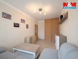 Prodej bytu 3+1, Praha - Horní Měcholupy, Parmská, 72 m2