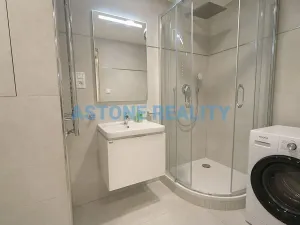 Pronájem bytu 1+kk, Praha - Žižkov, Šrámkové, 43 m2