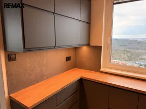 Prodej bytu 3+1, Praha - Michle, Pod dálnicí, 72 m2