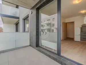 Pronájem bytu 2+kk, Praha - Prosek, Čakovická, 43 m2