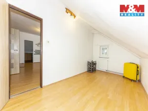 Prodej rodinného domu, Chvaletice, Husova, 76 m2