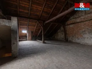 Prodej rodinného domu, Paskov, Náměstí, 250 m2