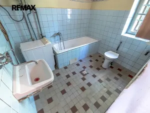 Prodej rodinného domu, Dobrovice, 180 m2