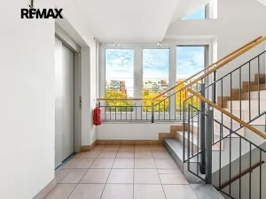 Prodej bytu 2+kk, Praha - Letňany, Tupolevova, 53 m2