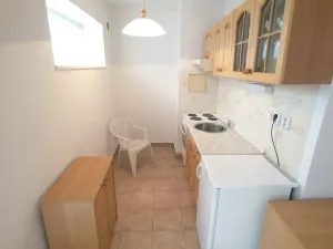 Pronájem bytu 1+kk, Praha - Troja, Vřesová, 28 m2