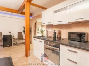 Prodej bytu 1+kk, Praha - Jinonice, Peroutkova, 55 m2