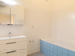 Pronájem bytu 2+kk, Praha - Nusle, U čtyř domů, 60 m2