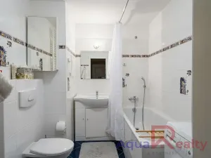 Pronájem bytu 3+kk, Karlovy Vary, Zámecký vrch, 86 m2