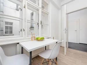 Pronájem pokoje, Plzeň, Riegrova, 190 m2