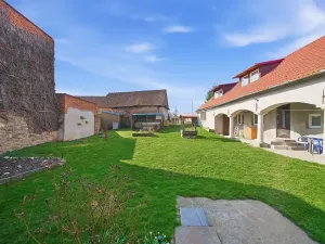 Prodej vícegeneračního domu, Hvozd, 216 m2