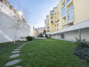 Pronájem bytu 2+kk, Praha - Holešovice, Komunardů, 57 m2