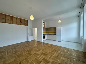 Pronájem bytu 2+1, Litomyšl, Smetanovo náměstí, 68 m2