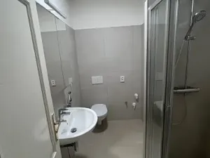 Pronájem bytu 2+kk, Praha - Žižkov, Jeseniova, 45 m2