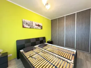 Pronájem bytu 2+kk, Praha - Horní Měcholupy, Modenská, 57 m2