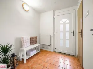 Prodej rodinného domu, Kolešov, 198 m2