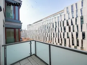 Pronájem bytu 2+kk, Praha - Karlín, Rohanské nábřeží, 73 m2