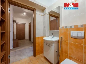 Prodej bytu 4+kk, Benešov, Vlašimská, 119 m2