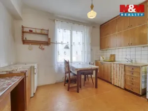 Prodej bytu 3+1, Plzeň - Jižní Předměstí, Stehlíkova, 83 m2