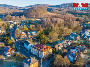 Prodej bytu 3+1, Nový Bor - Arnultovice, Gen. Svobody, 183 m2