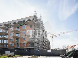Prodej bytu 3+kk, Praha - Prosek, Návarovská, 83 m2