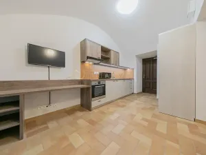 Pronájem bytu 1+1, Olomouc, Šemberova, 31 m2