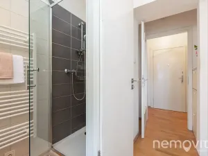 Prodej bytu 1+kk, Praha - Vršovice, Sportovní, 34 m2