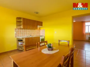 Prodej bytu 4+1, Dolní Dunajovice, U Pekárny, 78 m2