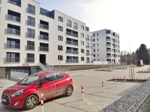 Pronájem bytu 1+kk, Praha - Uhříněves, Oty Bubeníčka, 31 m2