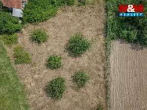 Prodej pozemku pro bydlení, Bechlín, 1185 m2