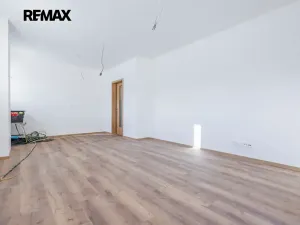 Prodej bytu 2+kk, Svoboda nad Úpou, Nádražní, 56 m2