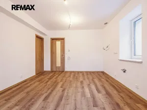 Prodej bytu 2+kk, Svoboda nad Úpou, Nádražní, 54 m2