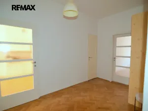 Pronájem bytu 3+1, Praha - Libeň, Pivovarnická, 78 m2