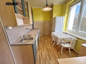 Prodej bytu 2+1, Pardubice, Benešovo náměstí, 52 m2