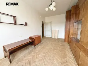 Prodej bytu 2+1, Pardubice, Benešovo náměstí, 52 m2