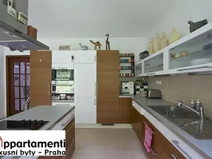 Pronájem rodinného domu, Praha - Kunratice, Ke hrádku, 417 m2