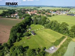 Prodej komerční nemovitosti, Chrášťany, 10917 m2