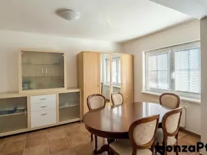 Prodej rodinného domu, Praha, 219 m2