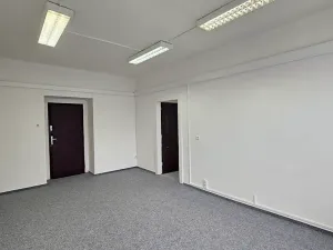 Pronájem kanceláře, Praha - Dejvice, Velflíkova, 47 m2