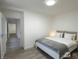 Prodej bytu 3+kk, Praha - Hlubočepy, Pod Žvahovem, 88 m2