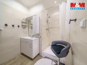 Prodej bytu 2+1, Karlovy Vary - Rybáře, Sokolovská, 77 m2