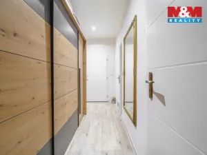 Prodej bytu 2+1, Karlovy Vary - Rybáře, Sokolovská, 77 m2