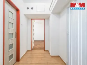 Prodej bytu 2+1, Chvaletice, 50 m2