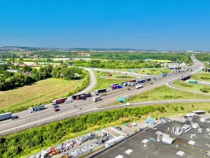 Prodej komerčního pozemku, Brno, Hněvkovského, 35094 m2