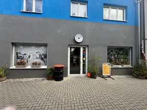 Pronájem obchodního prostoru, Hulín, nám. Míru, 141 m2