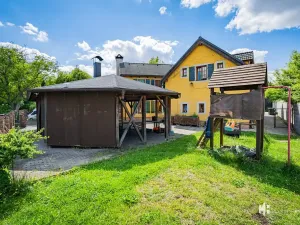 Prodej apartmánu, Květnice, Na Ladech, 460 m2