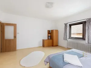 Prodej vícegeneračního domu, Chotiněves, 495 m2